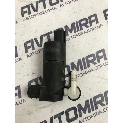 Насос омивача скла Ford Focus 3 2011-2017 BV6117K624BA